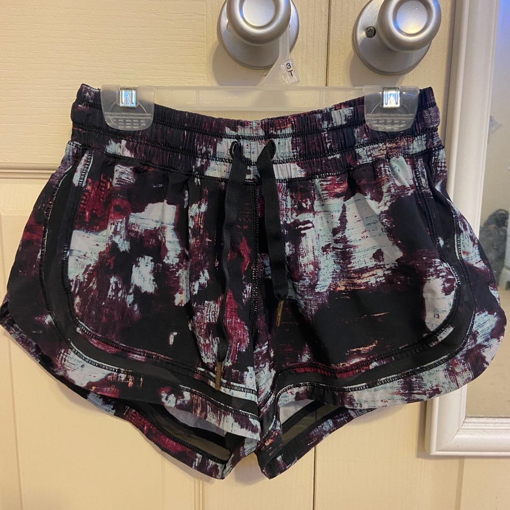 very rare multi color lululemon 2.5 length shorts size 6